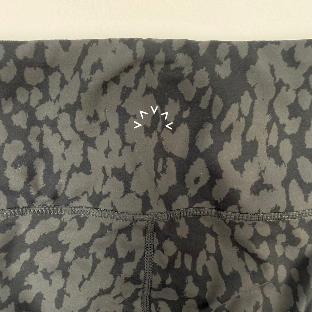 Varley Womens XS High Rise Leopard Print Athletic Leggings Black Grey Pockets - Picture 3 of 12